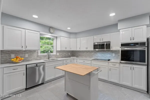 $429,000 | 420 Pinehurst Trace Drive, Pinehurst, NC 28374