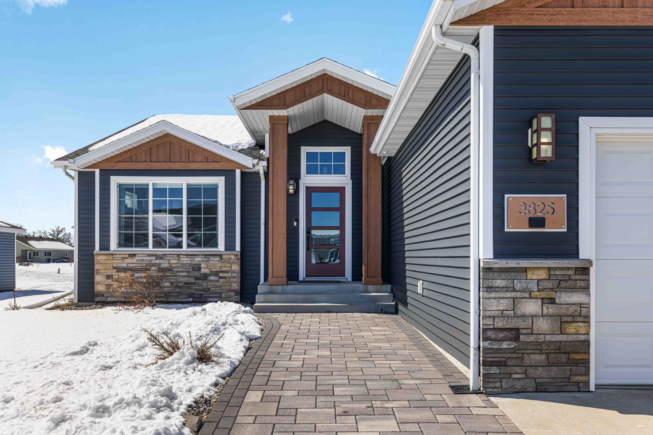 3825 16th Street South Moorhead, MN 56560 - Photo 5 of 71