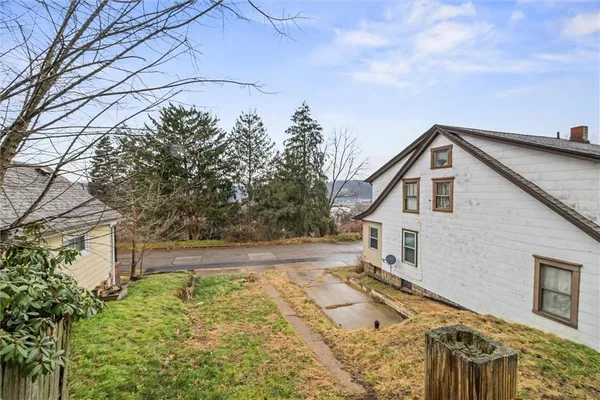 $50,000 | 2004 Woodmont Avenue, New Kensington, PA 15068