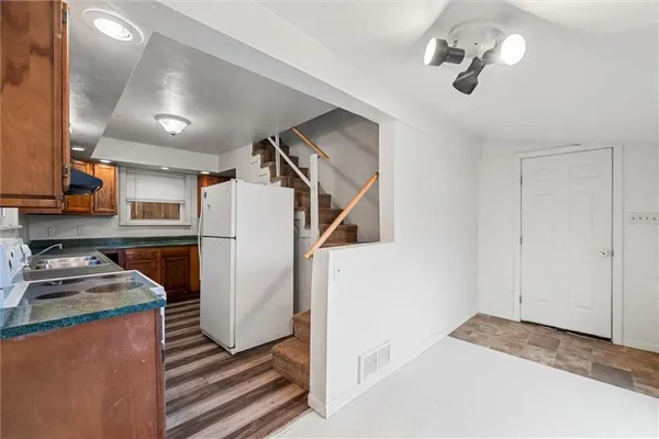 $50,000 | 2004 Woodmont Avenue, New Kensington, PA 15068