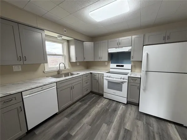 $1,100 | 1154 Eisenhower Drive, Russellton, PA 15076