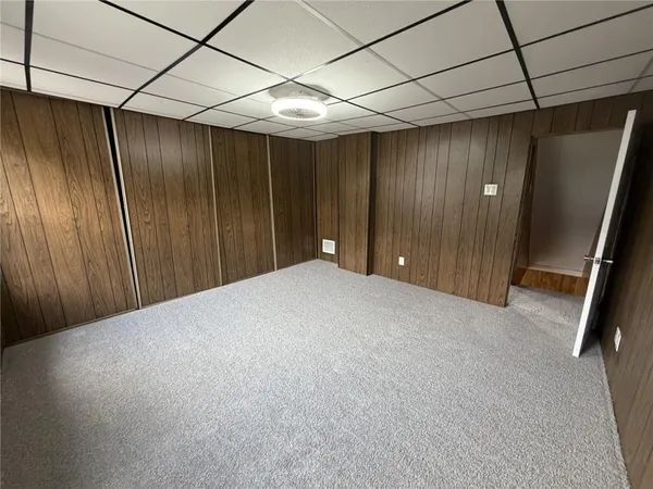$1,100 | 1154 Eisenhower Drive, Russellton, PA 15076