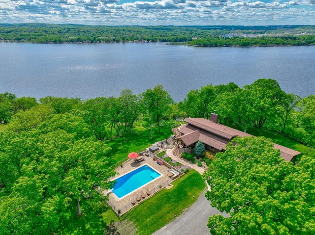$2,500,000 | 233 River Heights Trail, Hudson, WI 54016