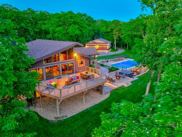 $2,500,000 | 233 River Heights Trail, Hudson, WI 54016