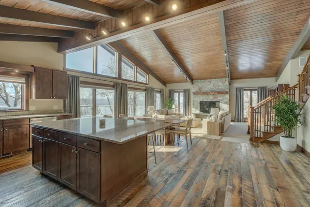 $2,500,000 | 233 River Heights Trail, Hudson, WI 54016