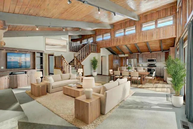 $2,500,000 | 233 River Heights Trail, Hudson, WI 54016