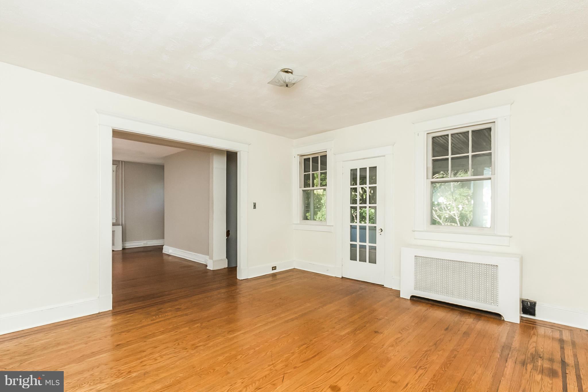 2502 Ken Oak Road Baltimore, MD 21209 - Photo 17 of 27 Dining Room