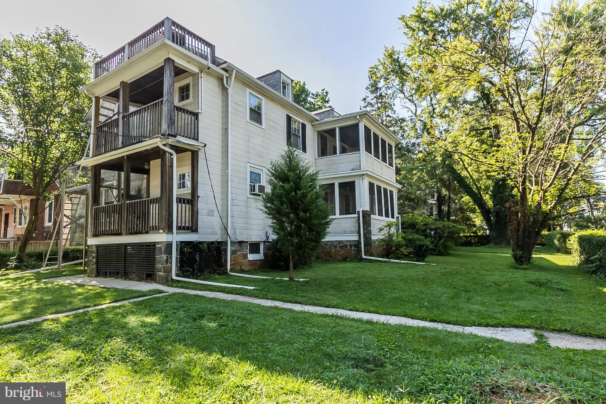 2502 Ken Oak Road Baltimore, MD 21209 - Photo 25 of 27 Exterior (Rear)