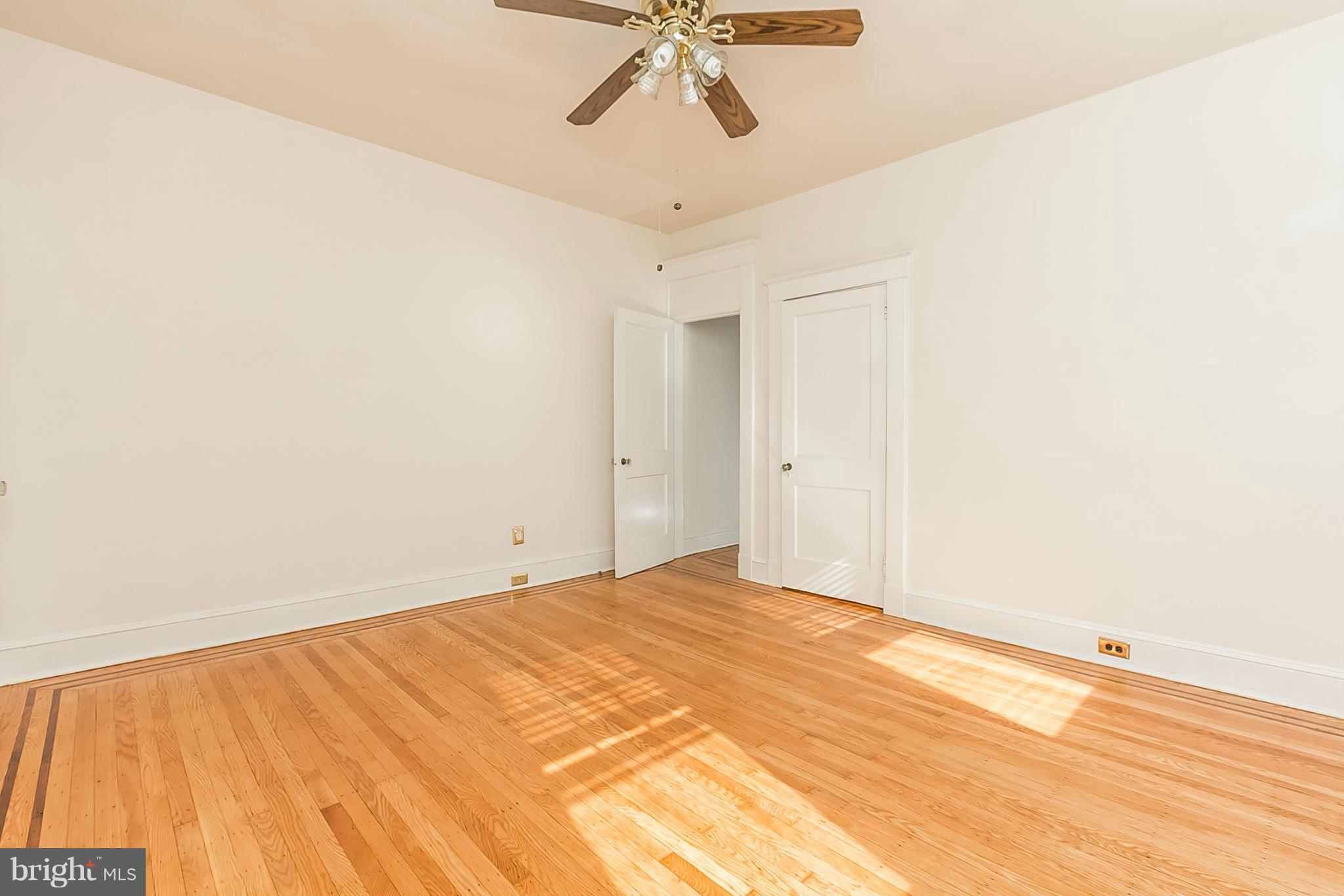 2502 Ken Oak Road Baltimore, MD 21209 - Photo 8 of 27 Bedroom