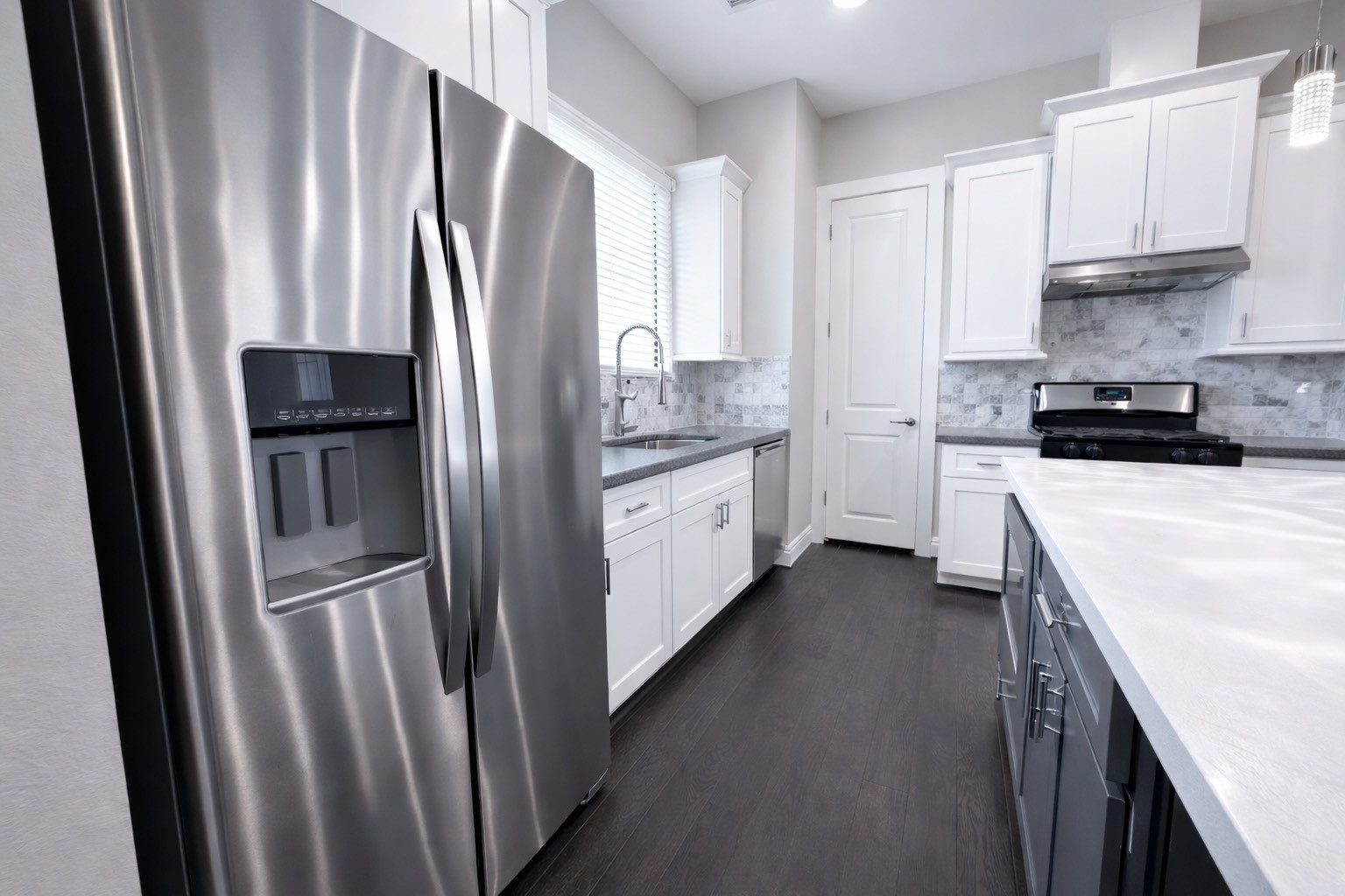 10806 Warwana Road, Unit C Houston, TX 77043 - Photo 10 of 35