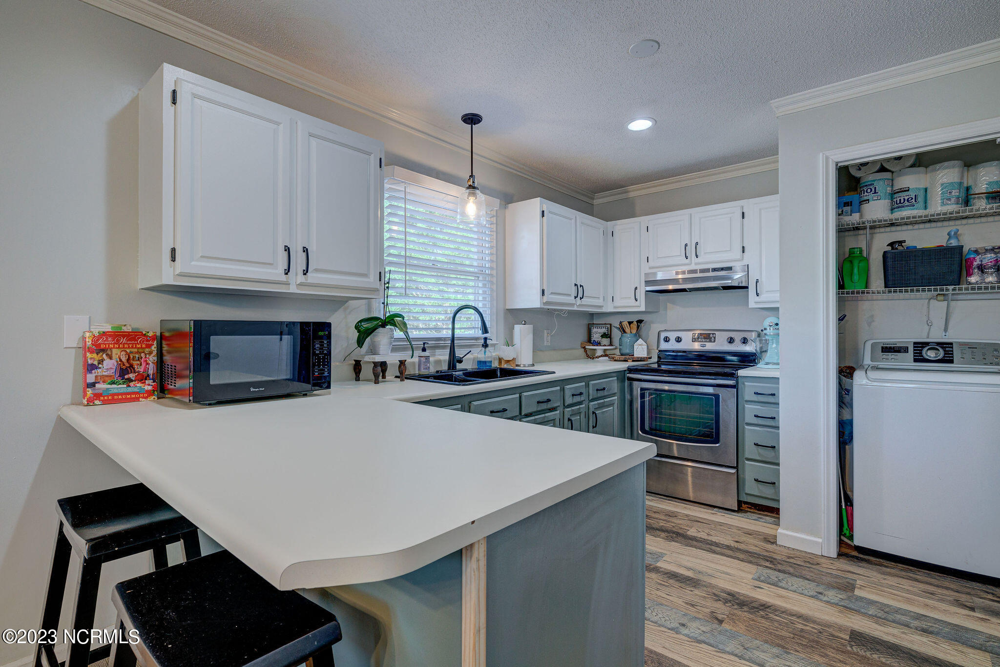 335 Hidden Valley Road Wilmington, NC 28409 - Photo 14 of 39 335HiddenValleyEdit-23