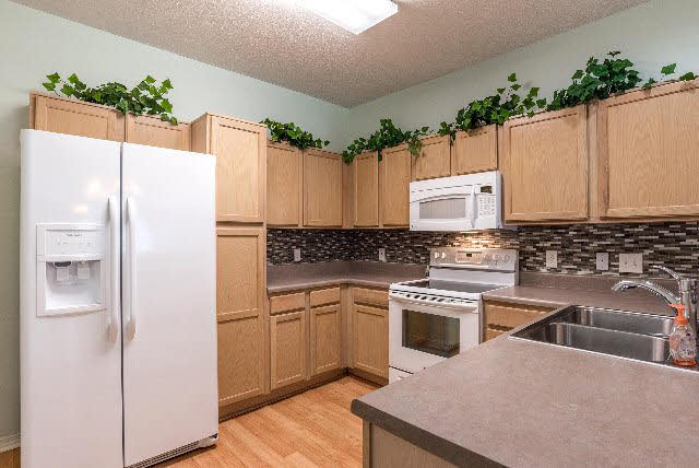 2651 South Juniper Street, Unit 1102 Foley, AL 36535 - Photo 5 of 18 Kitchen