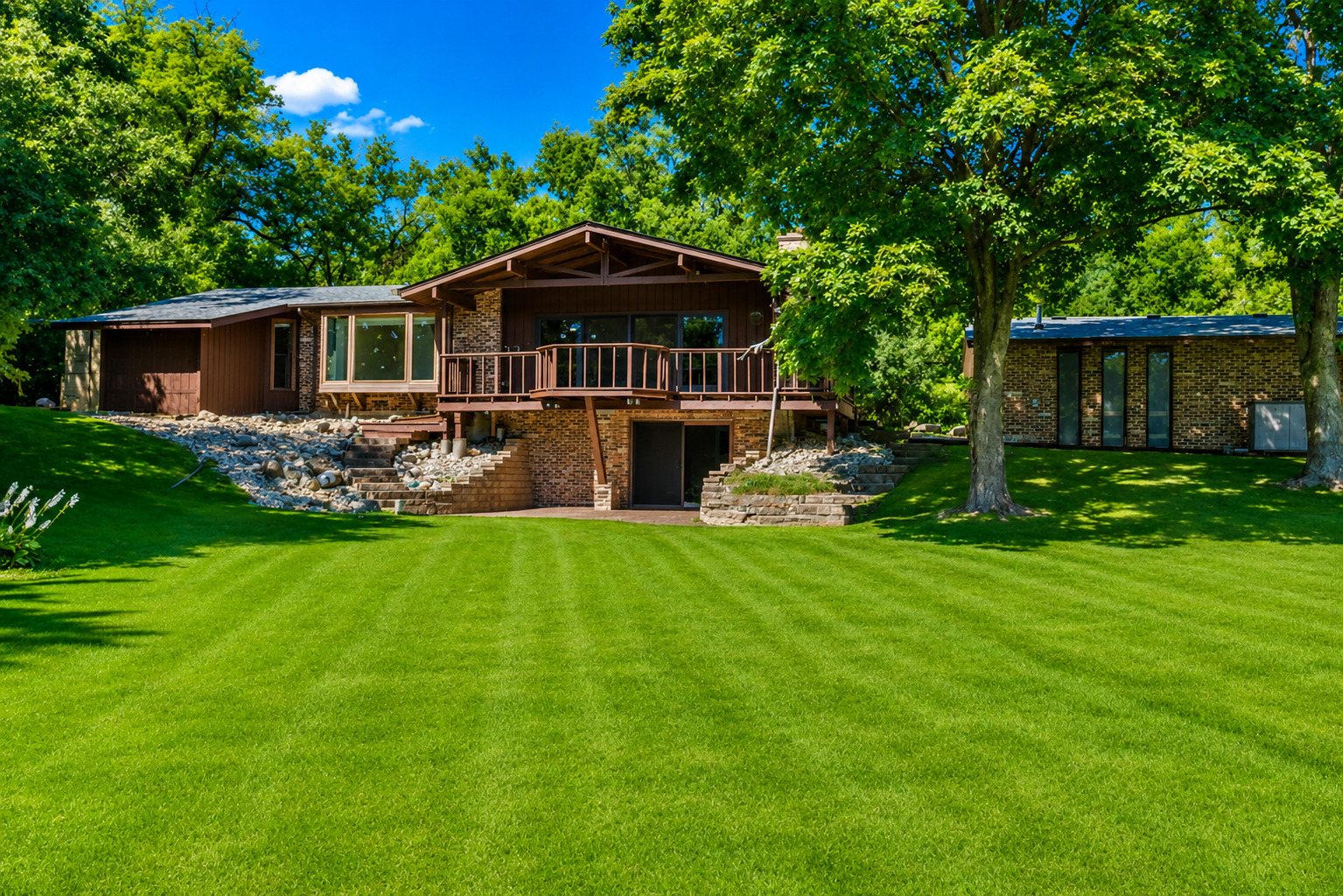 330 South Barrington Road Barrington, IL 60010 - Photo 3 of 39