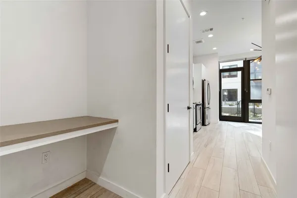 $1,900 | 800 Embassy Drive, Unit 123, Austin, TX 78702