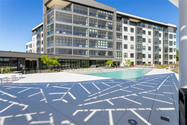 $1,900 | 800 Embassy Drive, Unit 123, Austin, TX 78702