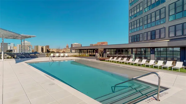 $1,900 | 800 Embassy Drive, Unit 123, Austin, TX 78702