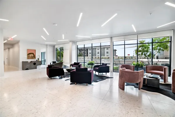 $1,900 | 800 Embassy Drive, Unit 123, Austin, TX 78702