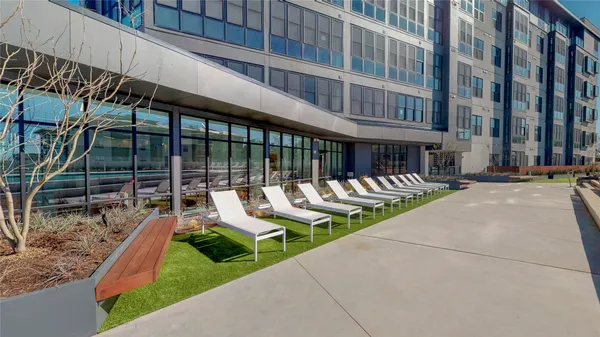 $1,900 | 800 Embassy Drive, Unit 123, Austin, TX 78702