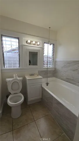 $1,350 | 456 West 59th Place, Los Angeles, CA 90003