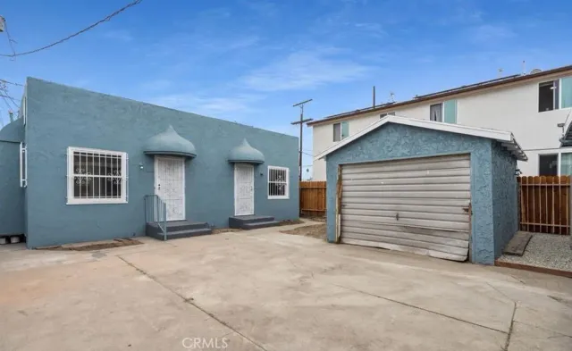 $1,350 | 456 West 59th Place, Los Angeles, CA 90003