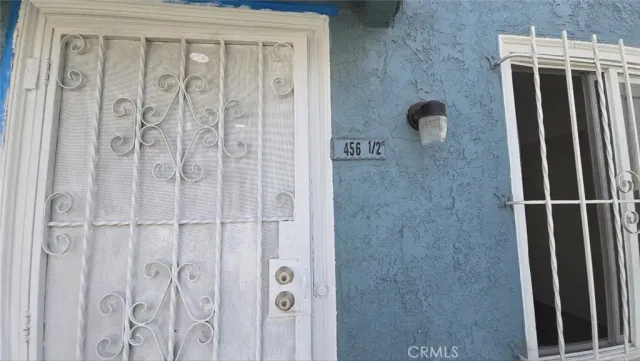 $1,350 | 456 West 59th Place, Los Angeles, CA 90003