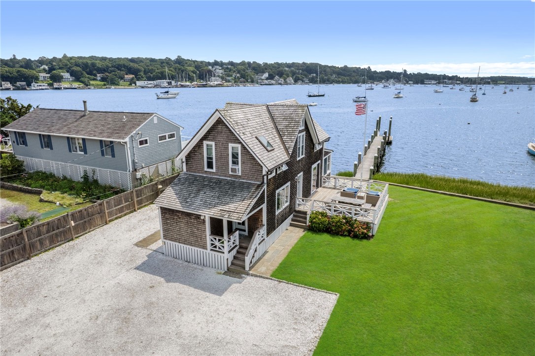 36 Riverside Avenue Portsmouth, RI 02871 - Photo 1 of 34 Gallery Image 1
