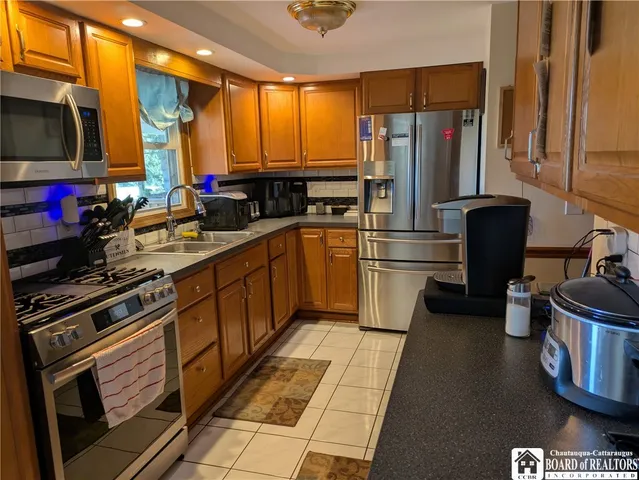 $399,999 | 2099 Town Line Road, Alden, NY 14004