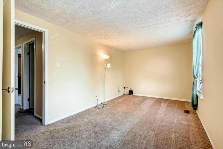 10 Hyacinth Road Baltimore, MD 21234 - Photo 15 of 27 Bedroom