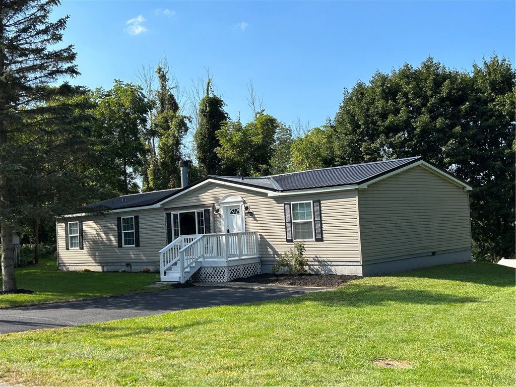 4655 South Creek Road Palmyra, NY 14522 - Photo 1 of 1 Gallery Image 1