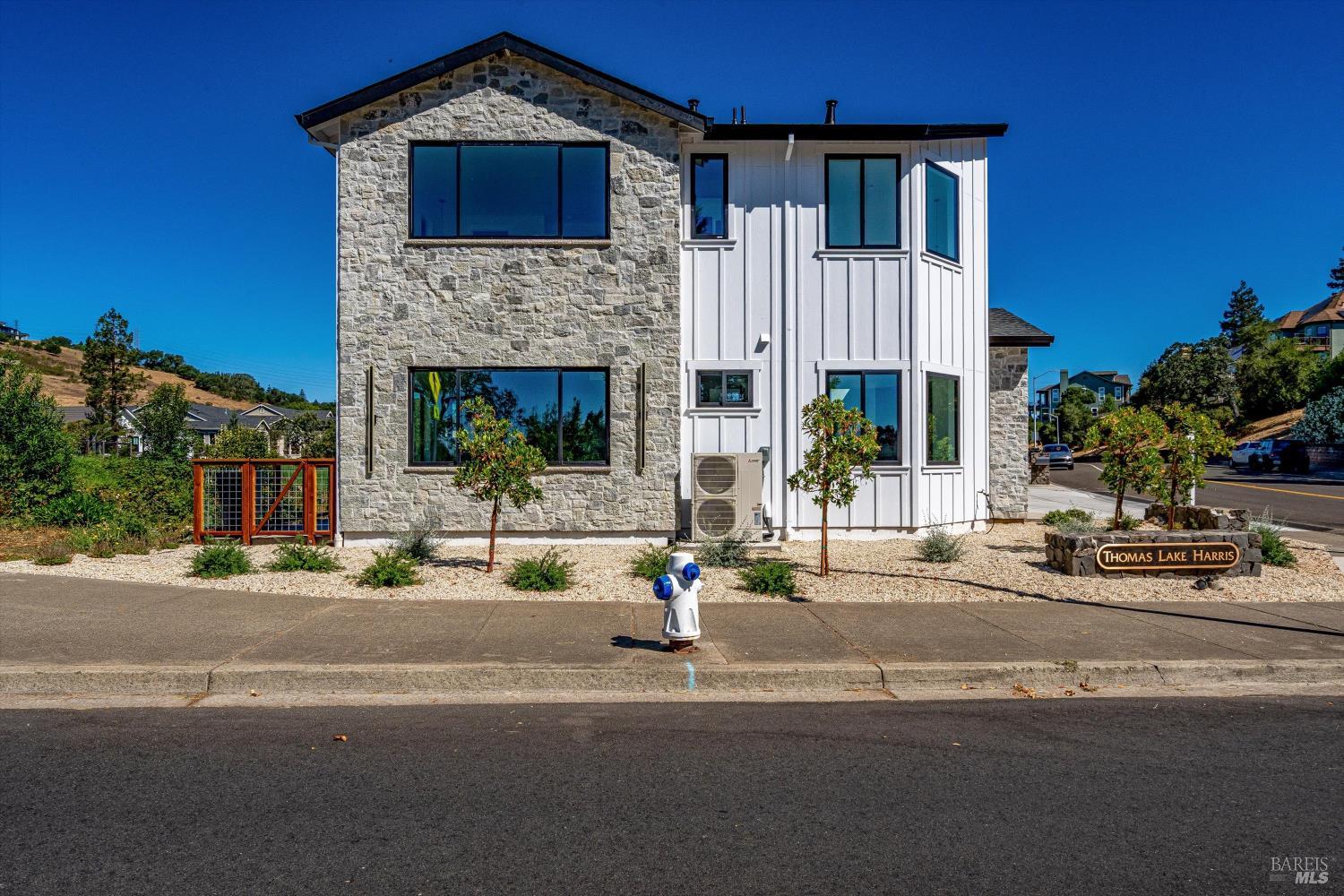 3701 Cross Creek Road Santa Rosa, CA 95403 - Photo 2 of 32 Gallery Image 2