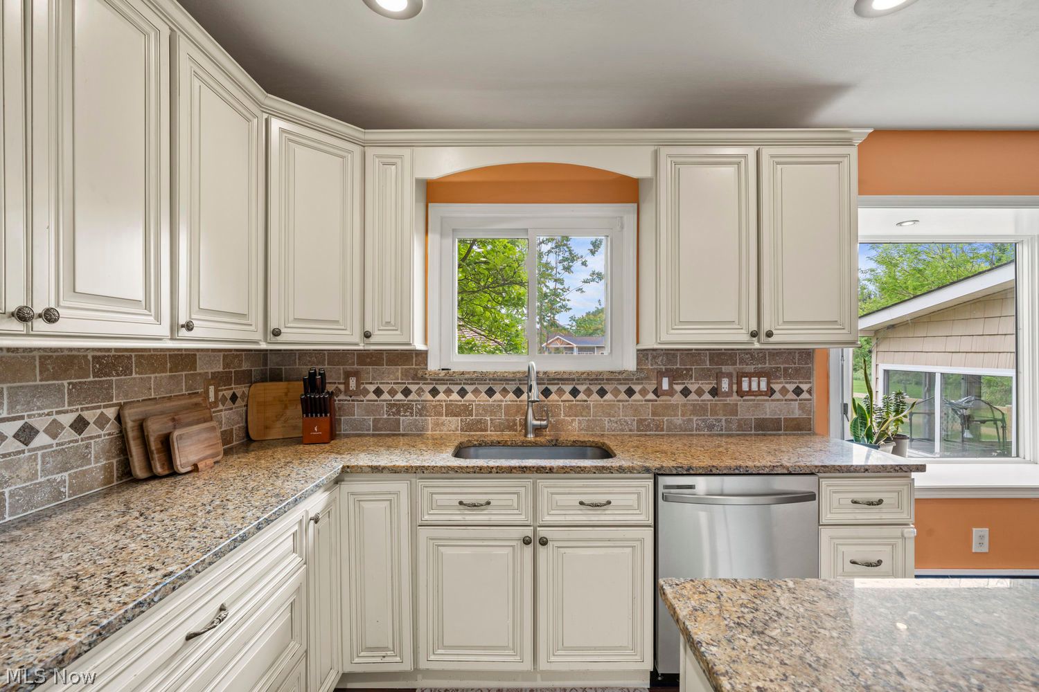 34008 Detroit Road Avon, OH 44011 - Photo 15 of 50