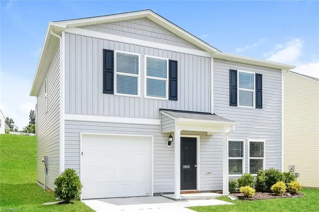 $2,140 | 3905 Vershire Avenue, Greensboro, NC 27406