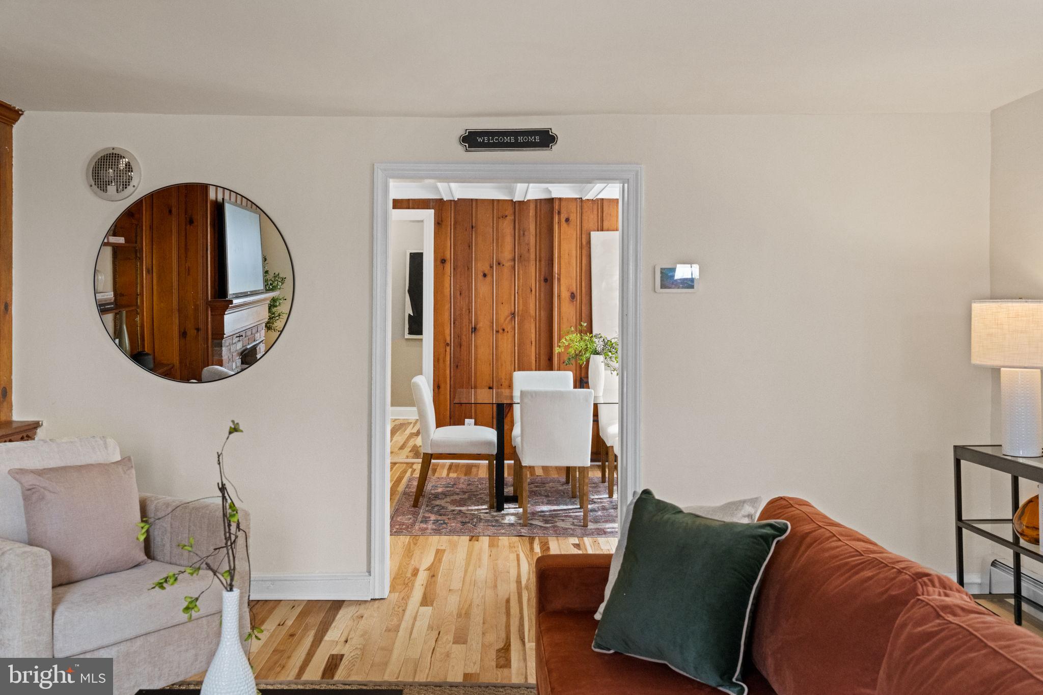 4717 Almond Street Philadelphia, PA 19137 - Photo 7 of 36 Living room