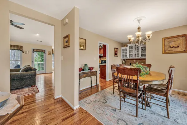 $870,000 | 20 Rte 1372, Moneta, VA 24121