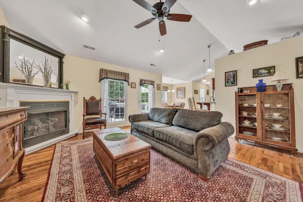 $870,000 | 20 Rte 1372, Moneta, VA 24121