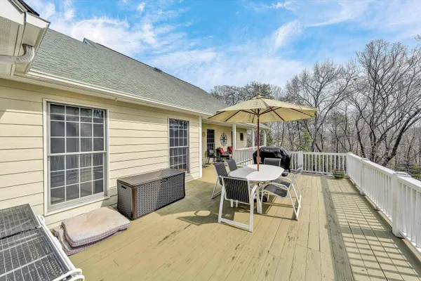 $885,000 | 20 Rte 1372, Moneta, VA 24121