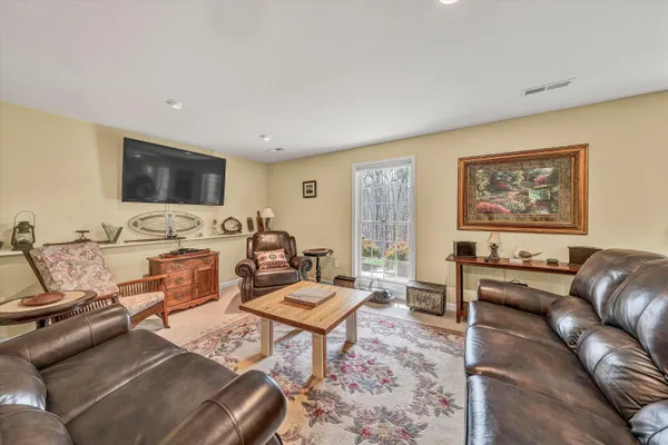 $885,000 | 20 Rte 1372, Moneta, VA 24121