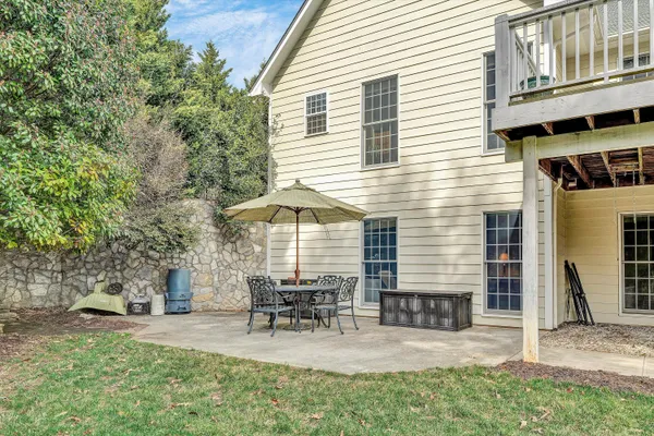 $885,000 | 20 Rte 1372, Moneta, VA 24121