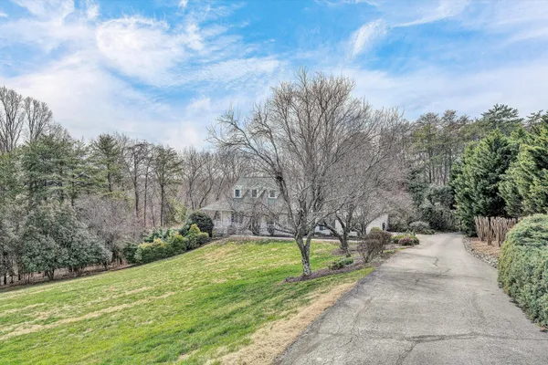 $885,000 | 20 Rte 1372, Moneta, VA 24121