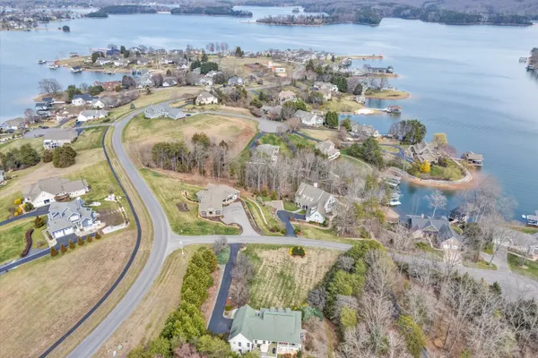 $870,000 | 20 Rte 1372, Moneta, VA 24121