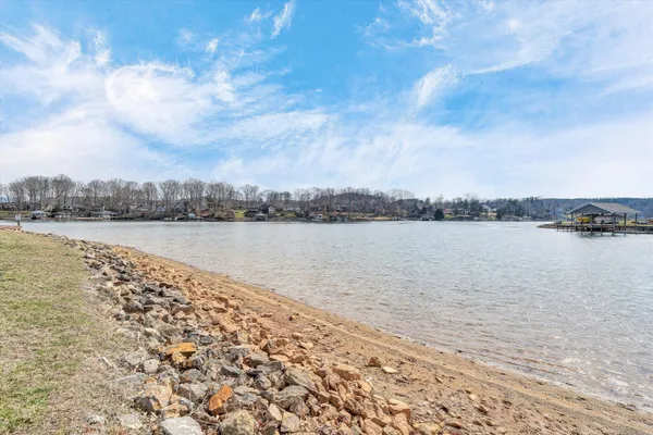 $870,000 | 20 Rte 1372, Moneta, VA 24121