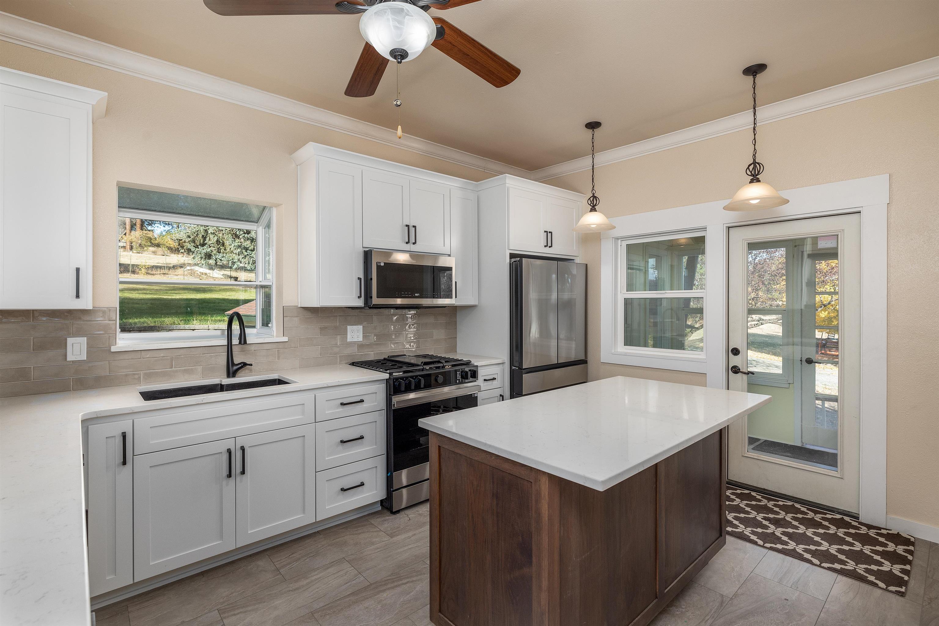 1012 South Garry Road Liberty Lake, WA 99019 - Photo 8 of 37