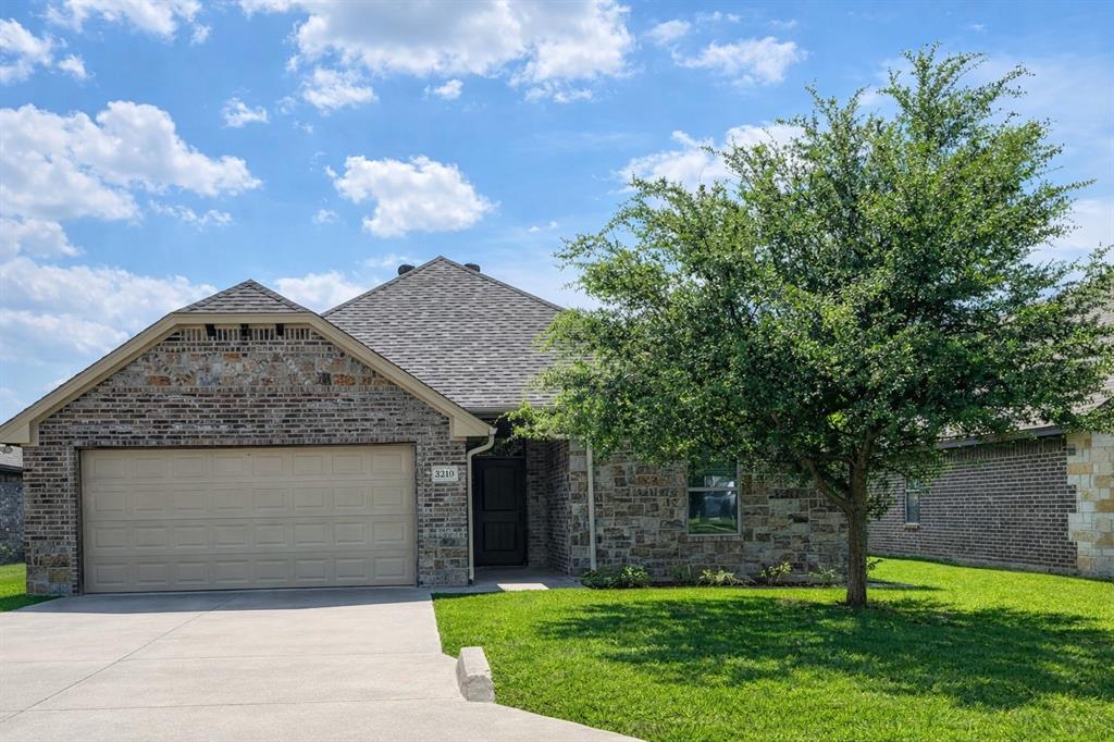 3210 Main Street Granbury, TX 76049 - Photo 1 of 11