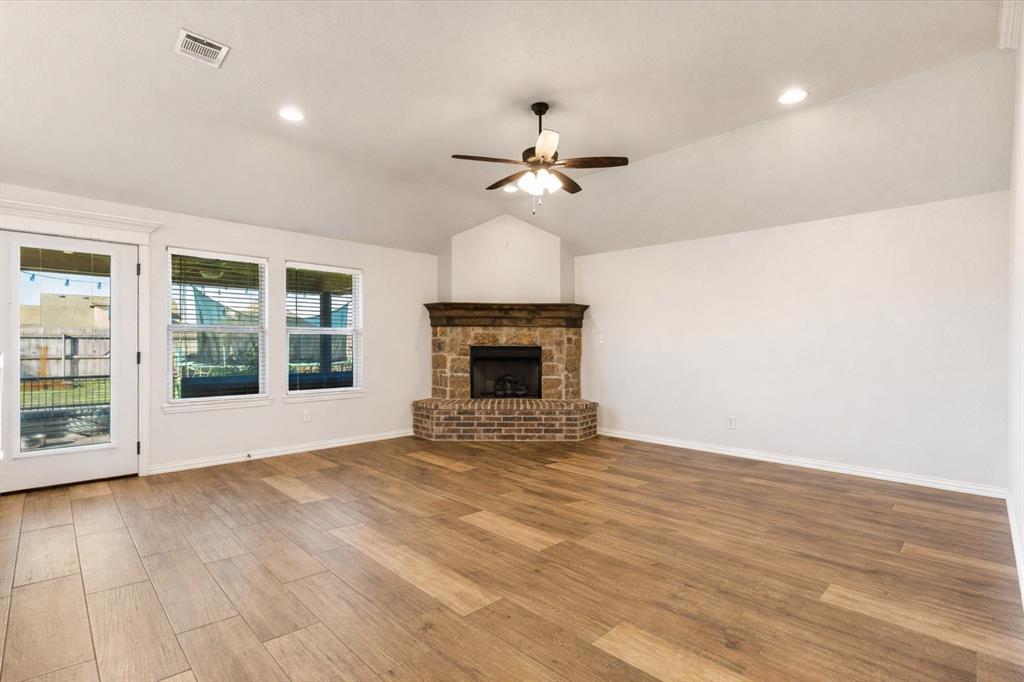 3210 Main Street Granbury, TX 76049 - Photo 2 of 11