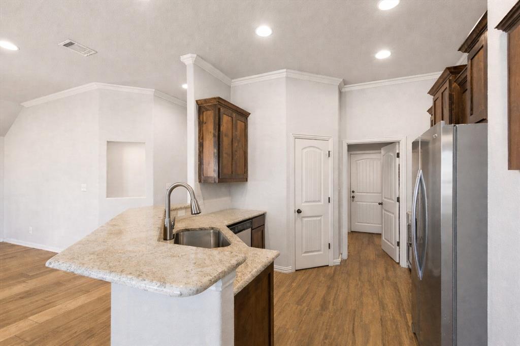 3210 Main Street Granbury, TX 76049 - Photo 5 of 11