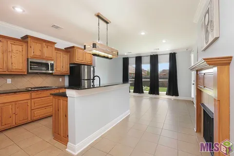 $320,000 | 2970 Majestic Oaks Avenue, Zachary, LA 70791