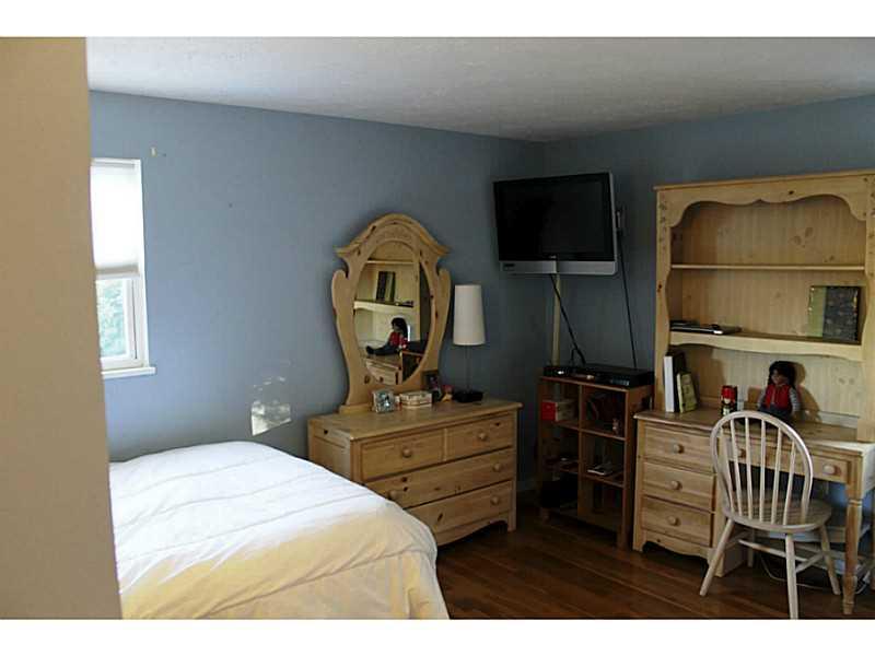 169 North Jamestown Road Coraopolis, PA 15108 - Photo 17 of 24 Bedroom.