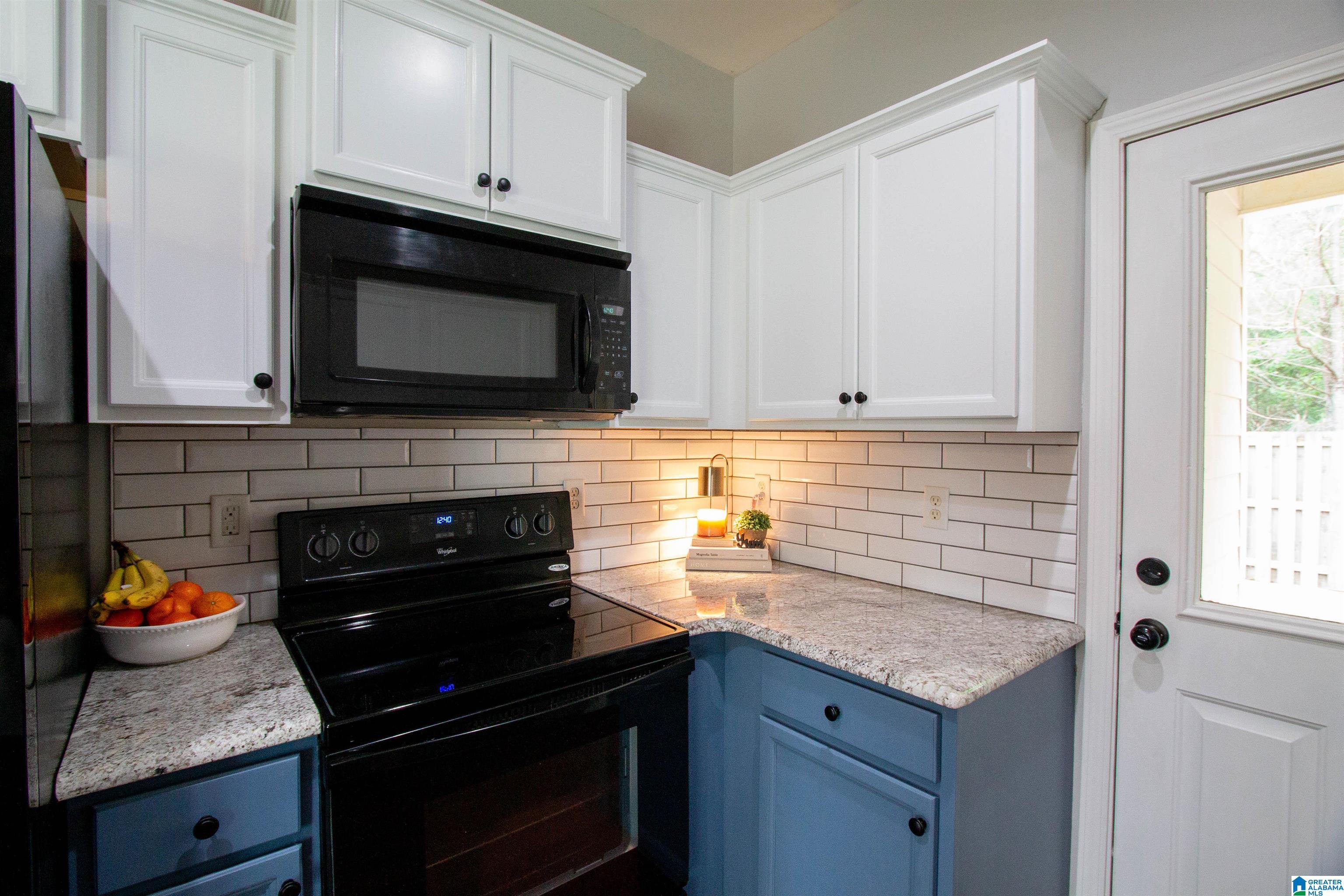 213 Hampton Drive Calera, AL 35040 - Photo 16 of 33