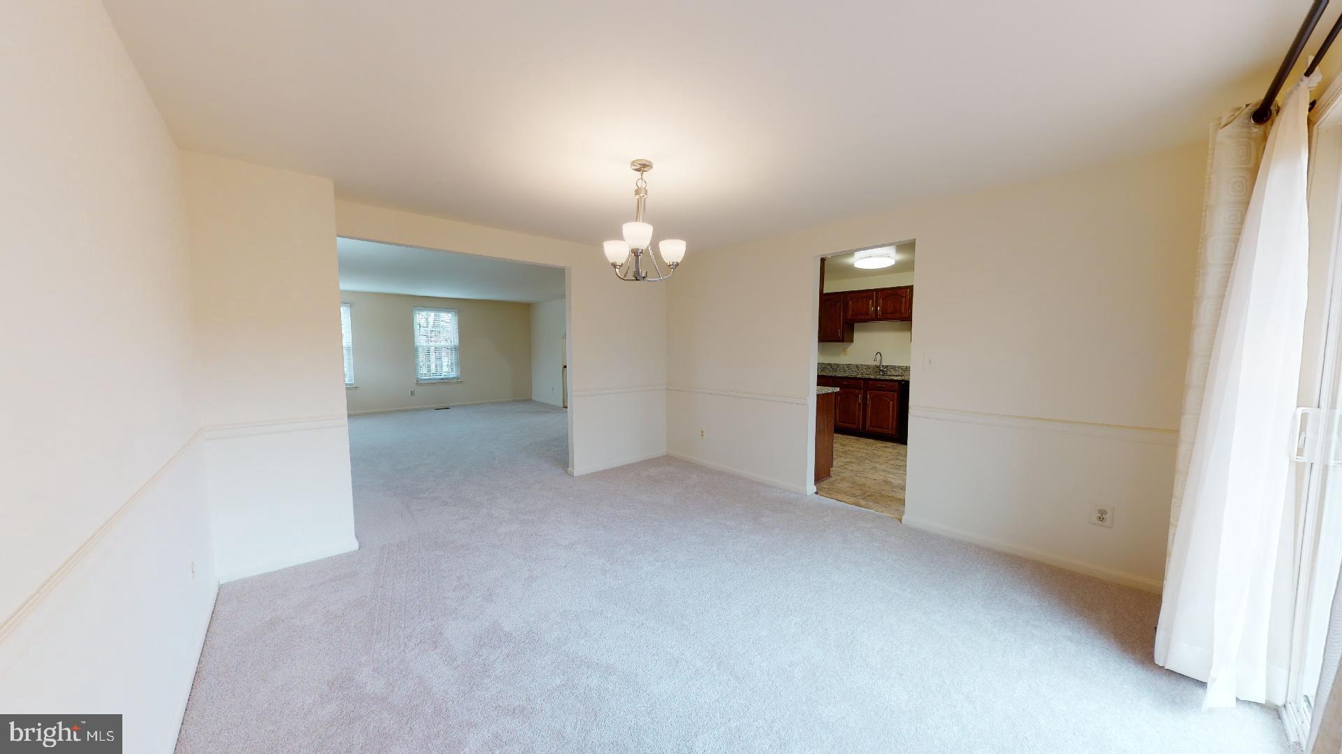 7011 Braddock Mews Place Springfield, VA 22151 - Photo 8 of 42 Dining room