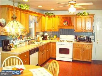 3145 Pennypack Road Hatboro, PA 19040 - Photo 3 of 12 Gallery Image 3